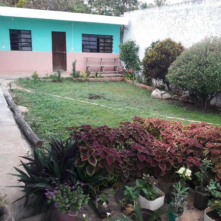 Hostal Y Temazcal Guemez Chichén-Itzá 외부 사진